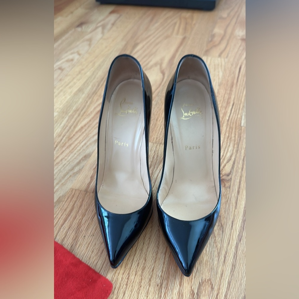 Christian Louboutin Pigalle Follies Pointed Toe Pump 39.5EU/ 9US - Picture 1 of 4